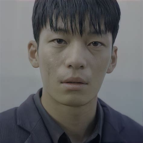 Hwang Jun.
